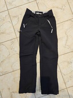 Softshellove turisticke nohavice 10-11 rokov