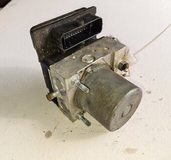 ABS kocka Peugeot 807 0265235486