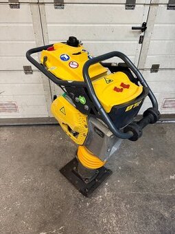 Vibračné dusadlo Bomag BT65 2022
