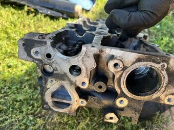 Hlava válcov renault master 2.3 dci