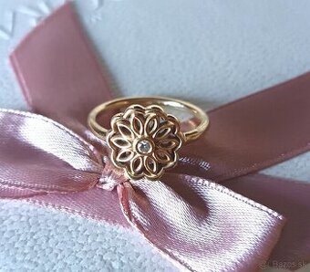 Pandora fresia gold v54 s diamantom
