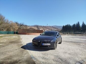 Alfa Romeo 159