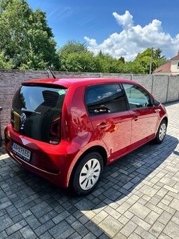 Volkswagen eco up 1.0 CNG/benzín, r. 8/2023 – TOP stav