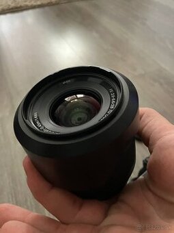 Sony FE 28-70mm f/3,5-5,6 OSS Super stav