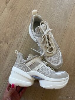 Michael  kors