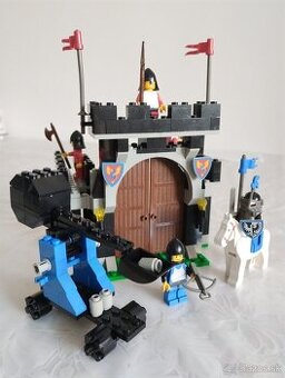 LEGO Castle 6059 Knight's Stronghold - 1