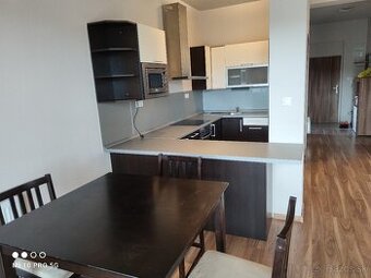 2 izbový luxusný byt s veľkou terasou