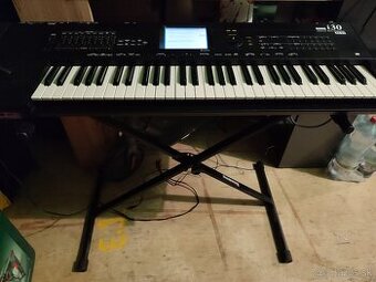 Korg i30