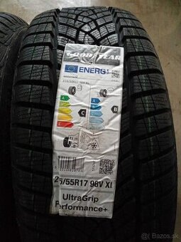 Zimné nejazdené pneu Goodyear 215/55 R17 - 2 kusy