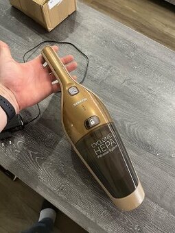 Pokazený tyčový vysávač 2v1 Sencor