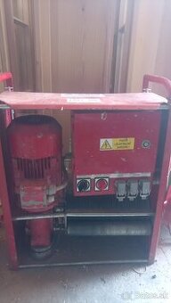 Stavebný výťah Larz 200 geda