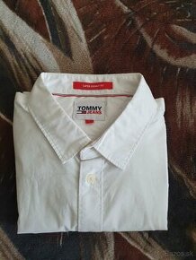 Biela košeľa Tomi Hilfiger veľkosť M