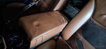 ZADNA Lakťová opierka AUDI A8L D3