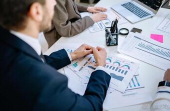 📈 Práca v oblasti financií – kariérny rast a flexibilný čas