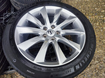 Alu sada = 5x108 =orig.VOLVO= s pneu =245/45 R18