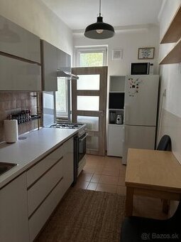 Pekný 1,5 izbový byt na prenájom v Ružinove