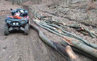 Práca so štvorkolkou_ťažba dreva/iné