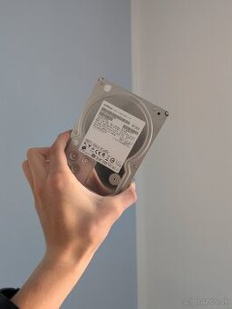 💽 Interný pevný disk 2TB – Hitachi – 3,5" HDD