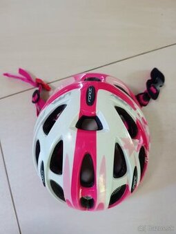Dievčenská prilba nosená bicykel - 1