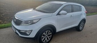 Kia sportage 1,7CRDI MAX VYBAVA-par.kamera,navi,alcantra
