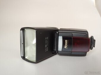 Blesk NISSIN Di866