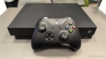 Xbox One X 1TB - 4K Gaming + HRY