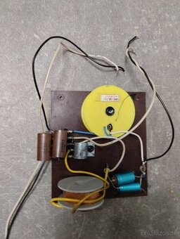 elektronicka vyhybka