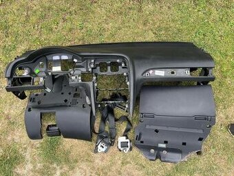 Audi a6c6 komplet palubná doska