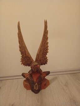 Drevená socha orol - 1
