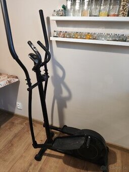 Eliptický trenažér HouseFit