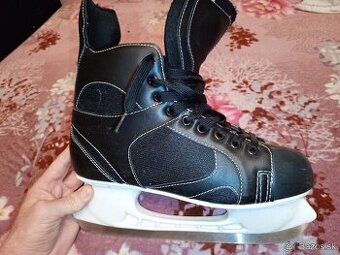 Mam na predaj panelove radiatory K22.celkom nové zabalené.ro