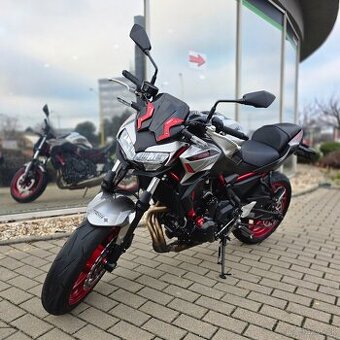 Kawasaki Z650 35kw  A2 - iba 4800 km v záruke