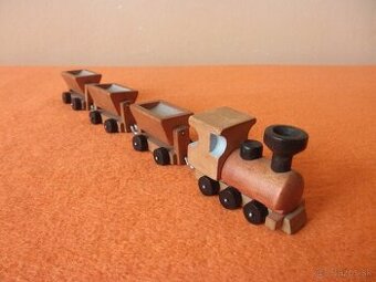 stará československá hračka drevený vláčik Tofa 50.-60. roky