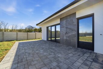 NOVOSTAVBA Hôrka nad Váhom