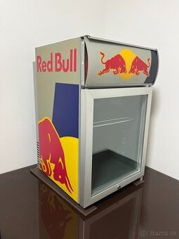 Red Bull chladnička v dobrom stave 70x44x47