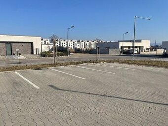 Parkovacie miesto štvrť Hroznová ul. Nové Mesto nad Váhom