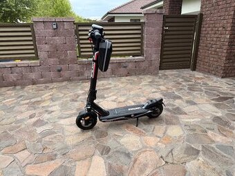Predám elektrickú kolobežku Ducati Pro-III