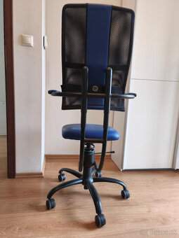 stolička Spinalis