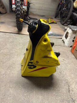 nadrz suzuki rm125