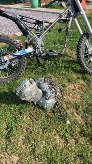 Motor Pitbike 250 zadrety