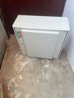 Dvere,ventilátor,plynová skrinka