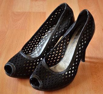 Kozene lodicky Lambert, vel. 38-39, vd 25cm
