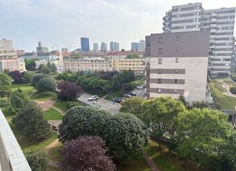Na prenájom – 2-izbový byt, Jegeho ulica, Bratislava II