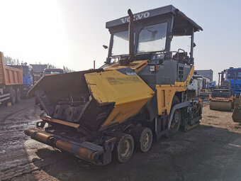 Prodám VOLVO ABG 6870 kolový finišer - 1