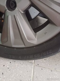 215/55 r17