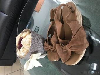 UGG original kožené damske sandálky veľkosť 39