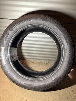 Continental letne 235/50 R18