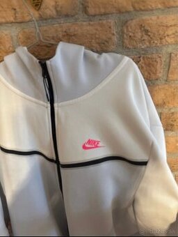 Nike tech fleece mikina
