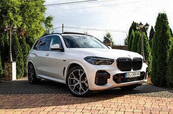 BMW X5 xDrive45e M Sport / ODPOČET DPH