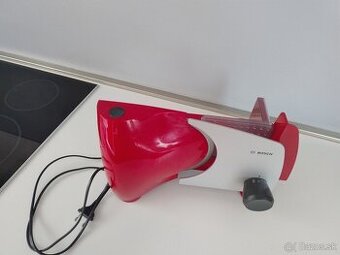 Predám elektrický krájač BOSCH